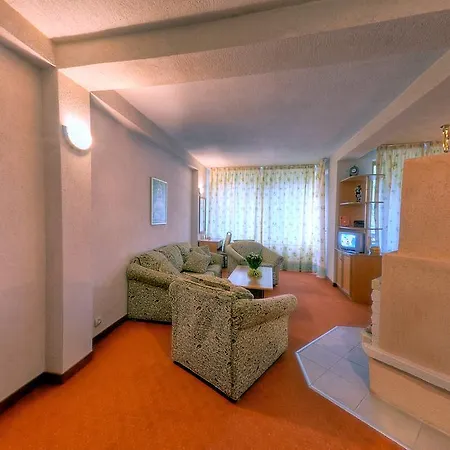 Hotel Plaza Family 3*