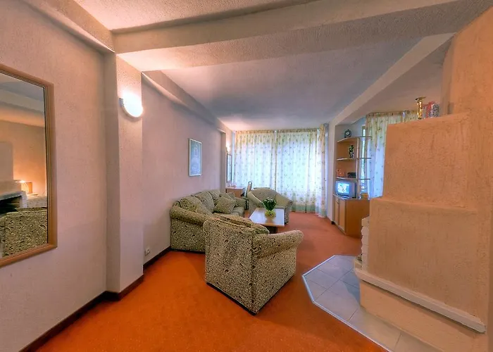 Hotel Plaza Family 3*